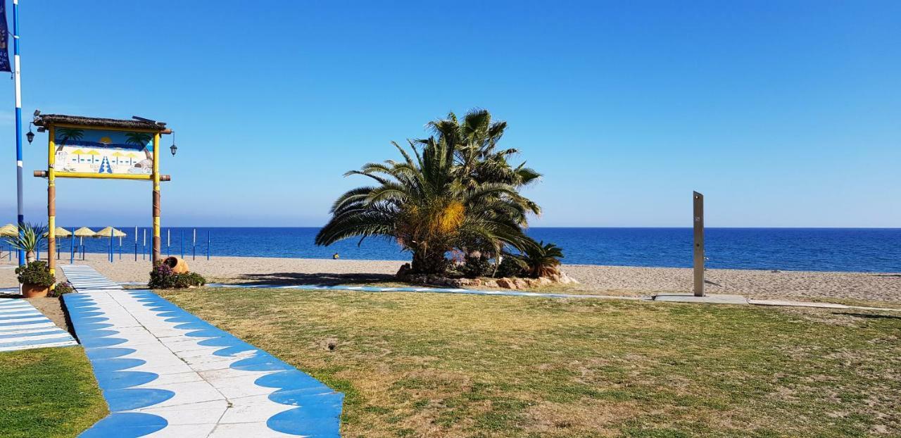 Апартаменты Apartamento Duplex Frente Al Mar Paseo Maritimo Торремолинос Экстерьер фото